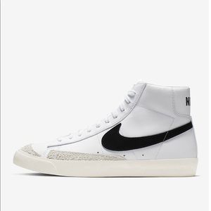 Nike Blazer Mid '77 Vintage Size 6.5 women/ 5 mens